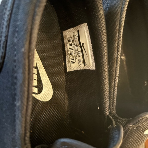 Nike Womens Toki Slip On Canvas Black Shoes - Picture 4 of 9